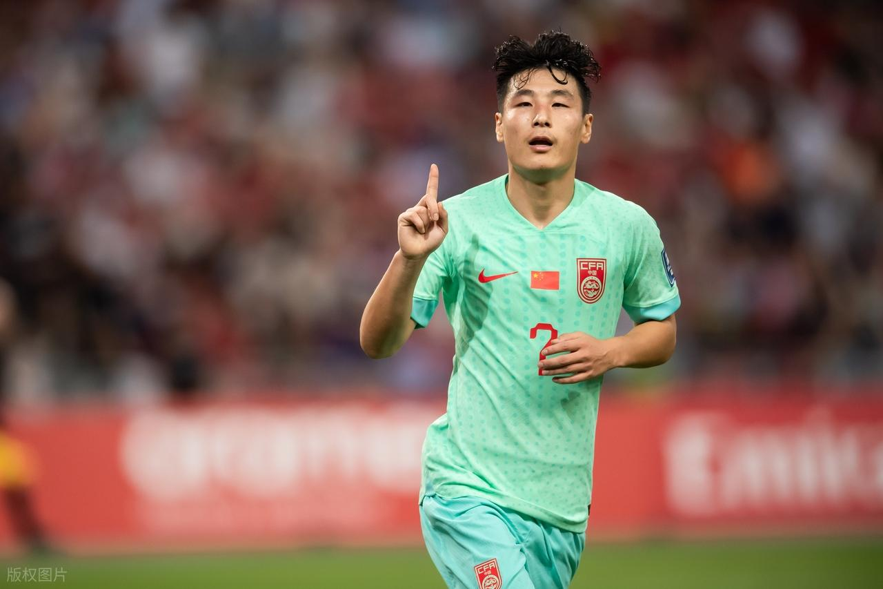 杏彩体育登录入口-喜讯！武磊敲定在上港复出首秀时间，下个月踢亚冠有望披挂挑大梁